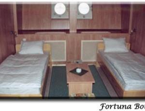 Fortuna Botel