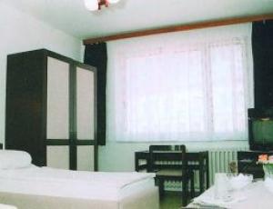 Curie Hotel