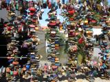 A curious grating full of locks, offering a nice view of the Velkoprevorsky Mill